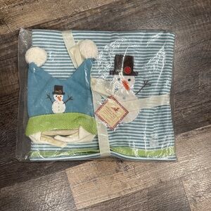 Pottery Barn Kids Blue and Green Snowman Blanket Set With Hat